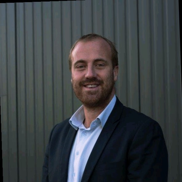 Directeur Commercial Régional – Client IDEX Portrait d’Arnaud, Directeur Commercial Régional chez IDEX, client de Facility Job